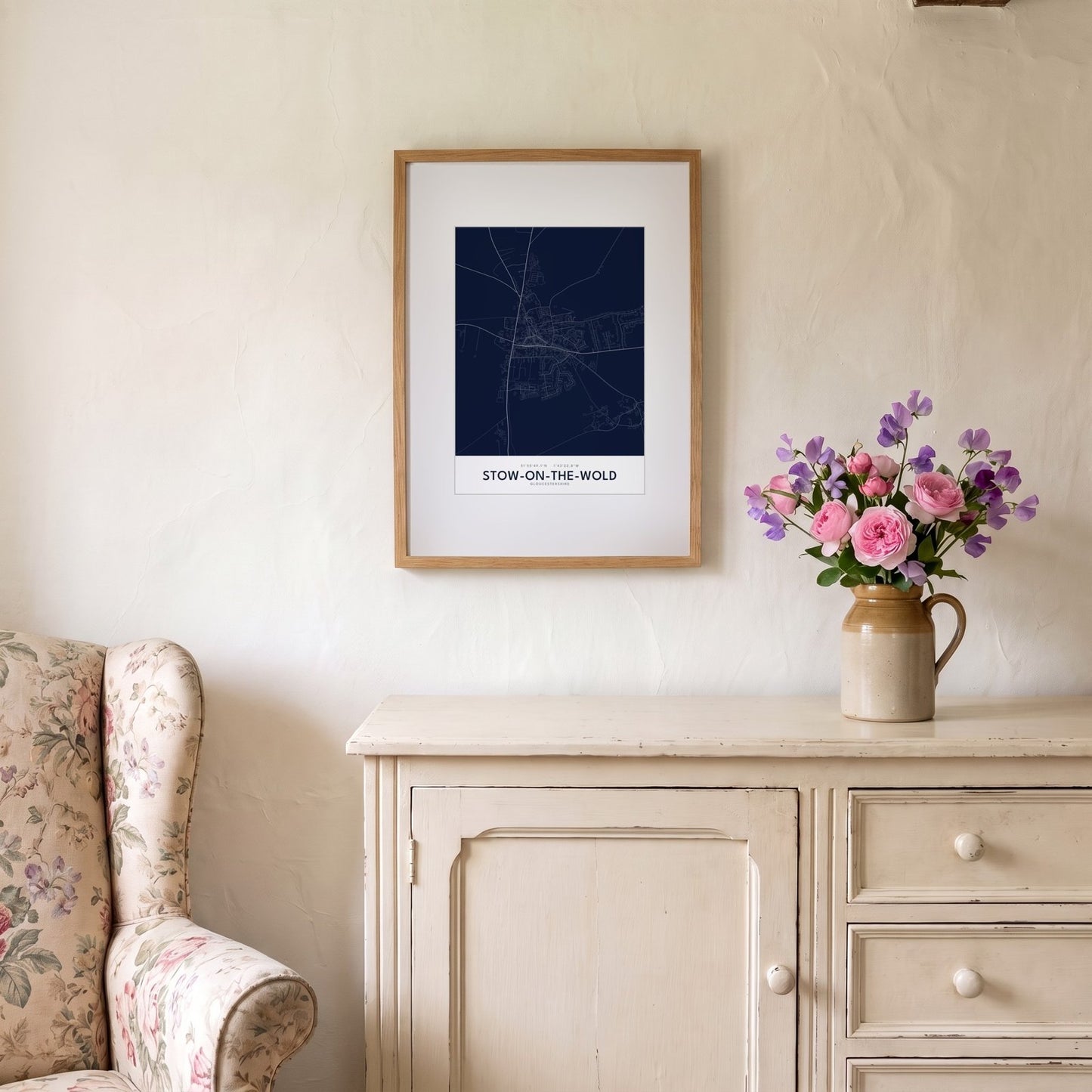 Stow-on-the-Wold — Framed Map Print (Navy)