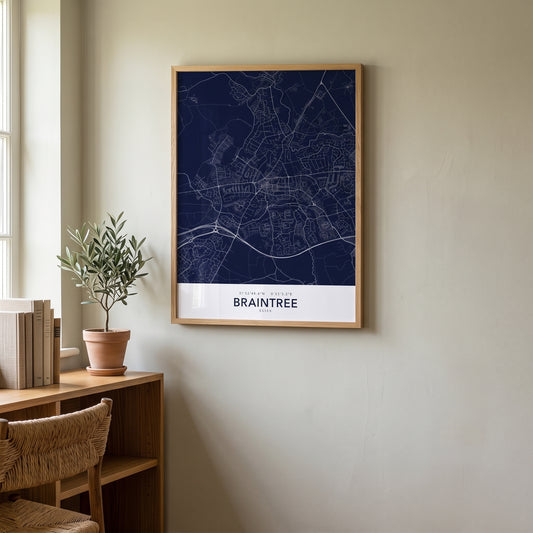 Braintree — Framed Map Print (Navy)