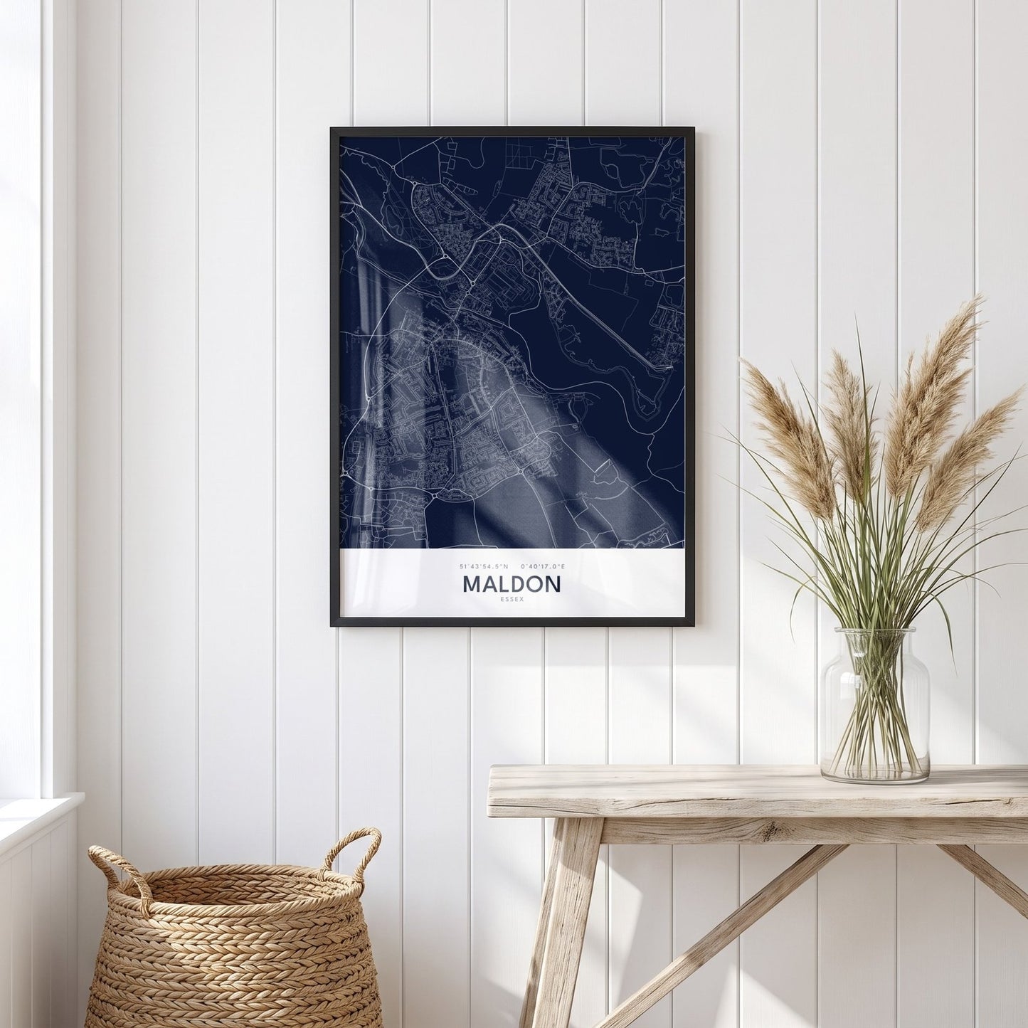 Maldon — Framed Map Print (Navy)