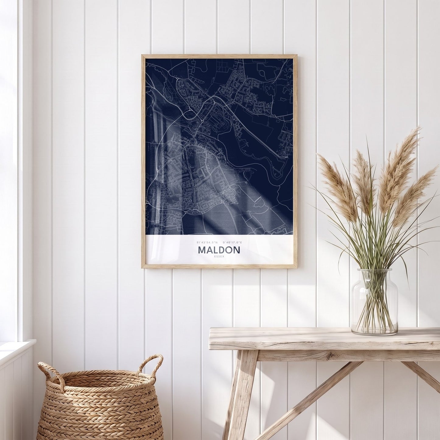 Maldon — Framed Map Print (Navy)
