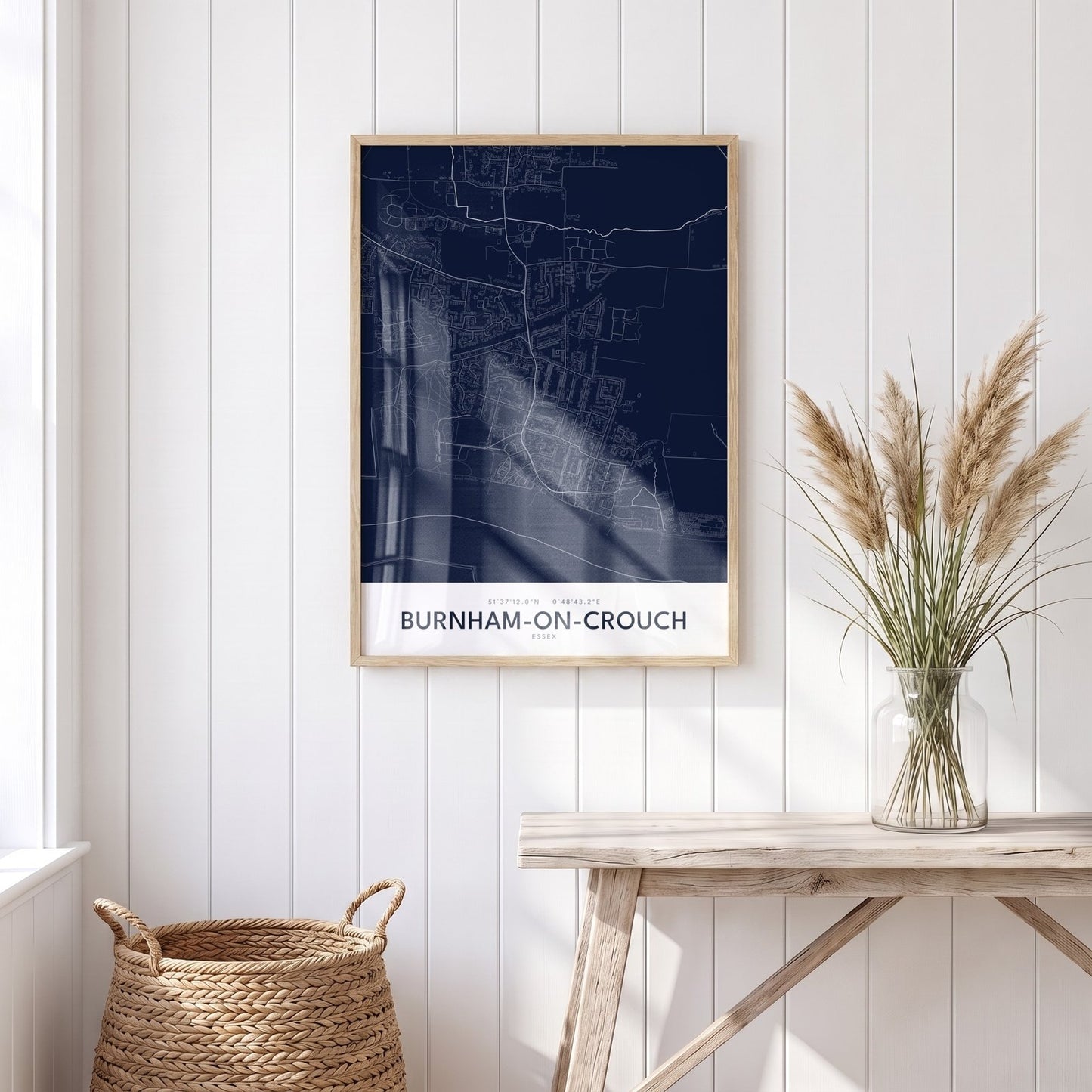 Burnham-on-Crouch — Framed Map Print (Navy)