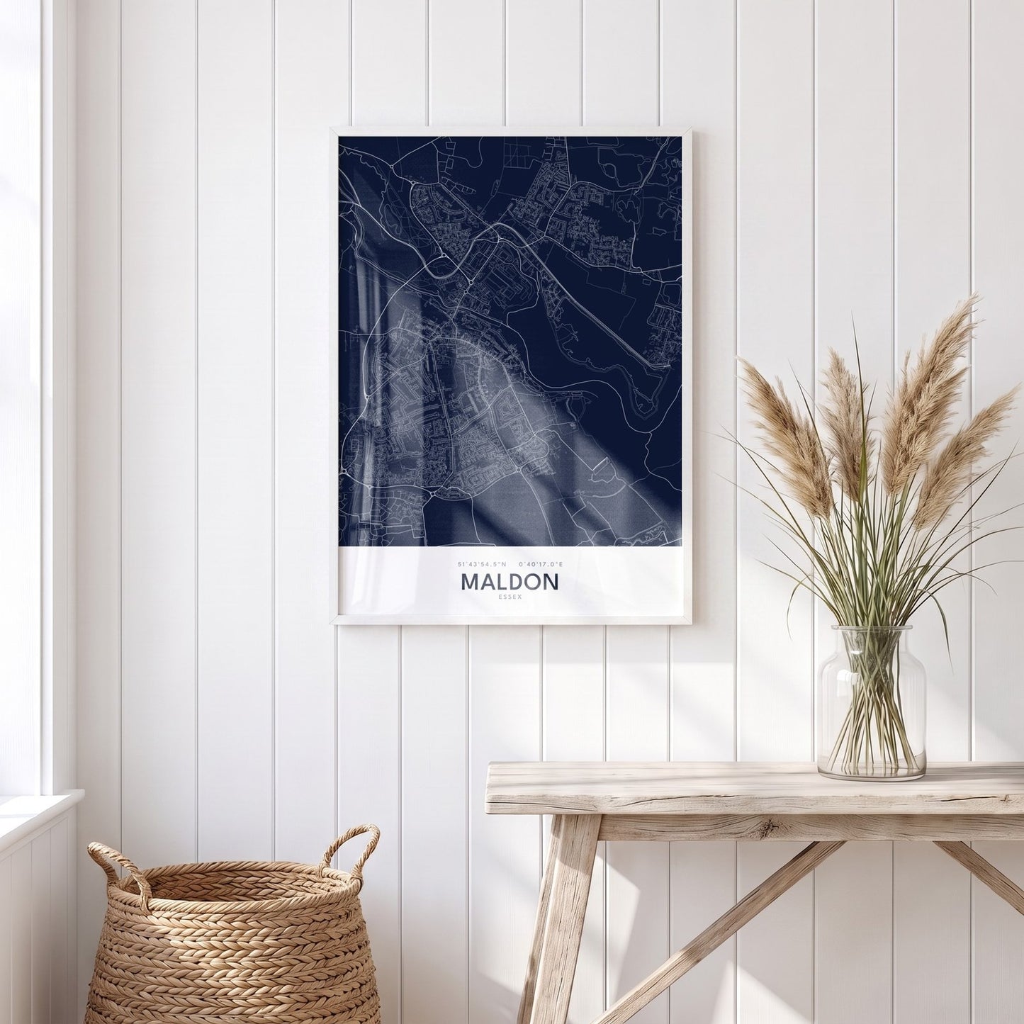 Maldon — Framed Map Print (Navy)