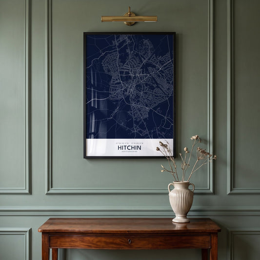 Hitchin — Framed Map Print (Navy)
