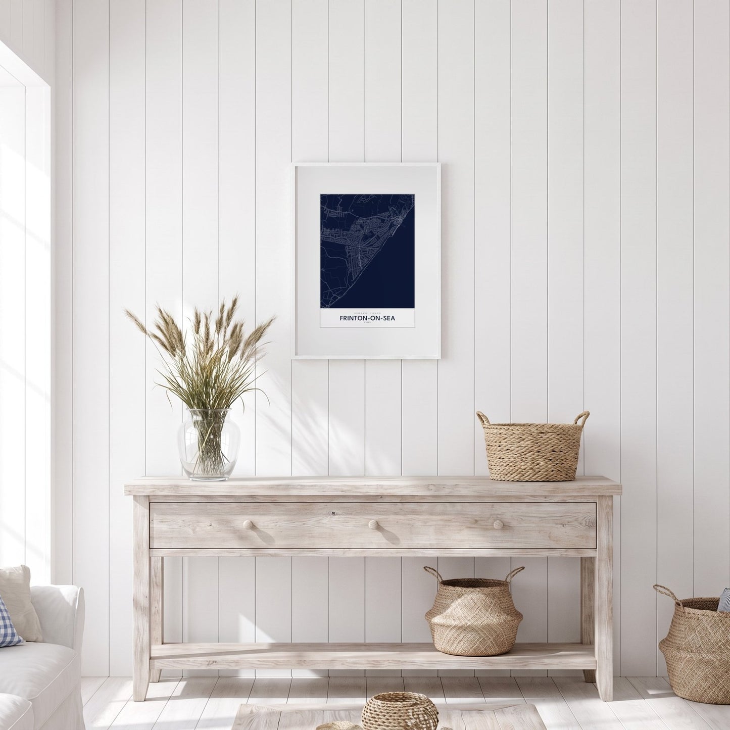 Frinton-on-Sea — Framed Map Print (Navy)