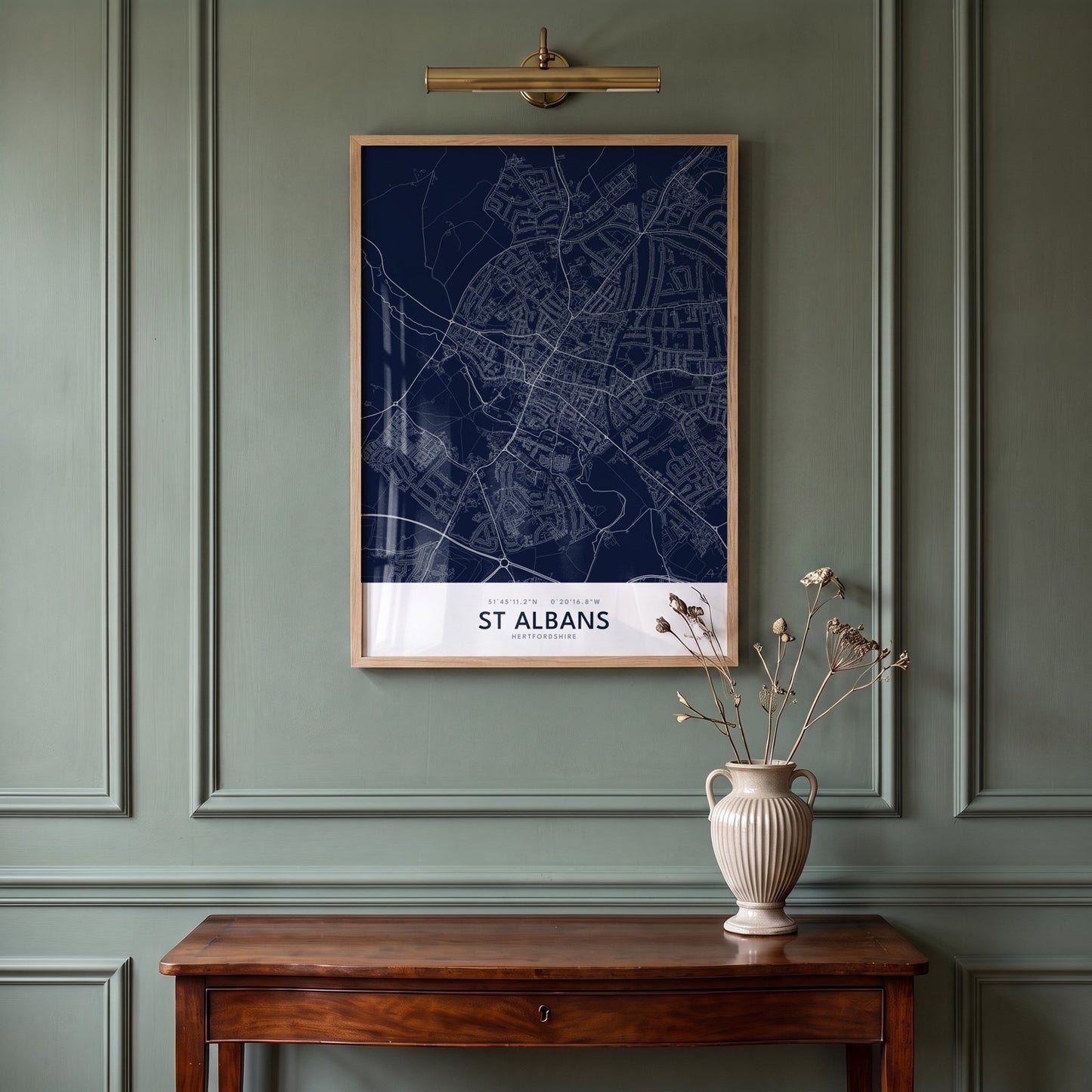 St Albans — Framed Map Print (Navy)