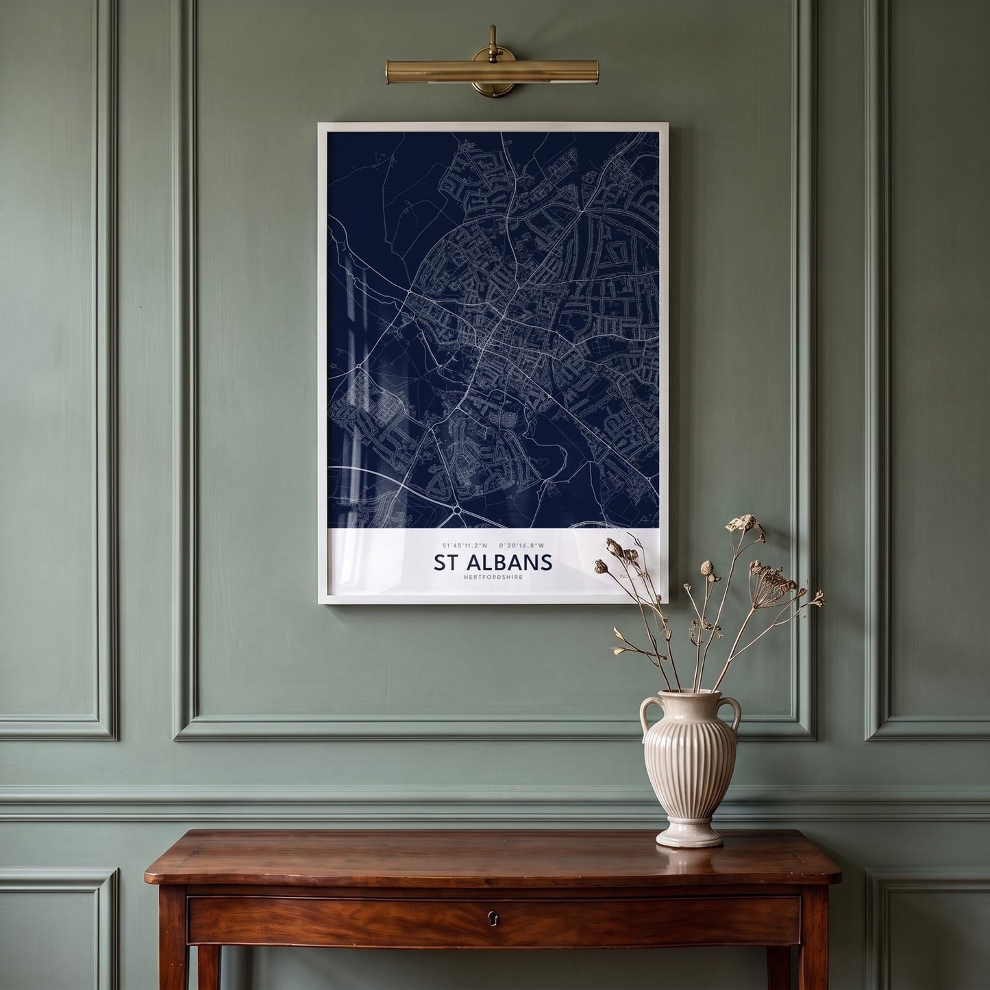 St Albans — Framed Map Print (Navy)