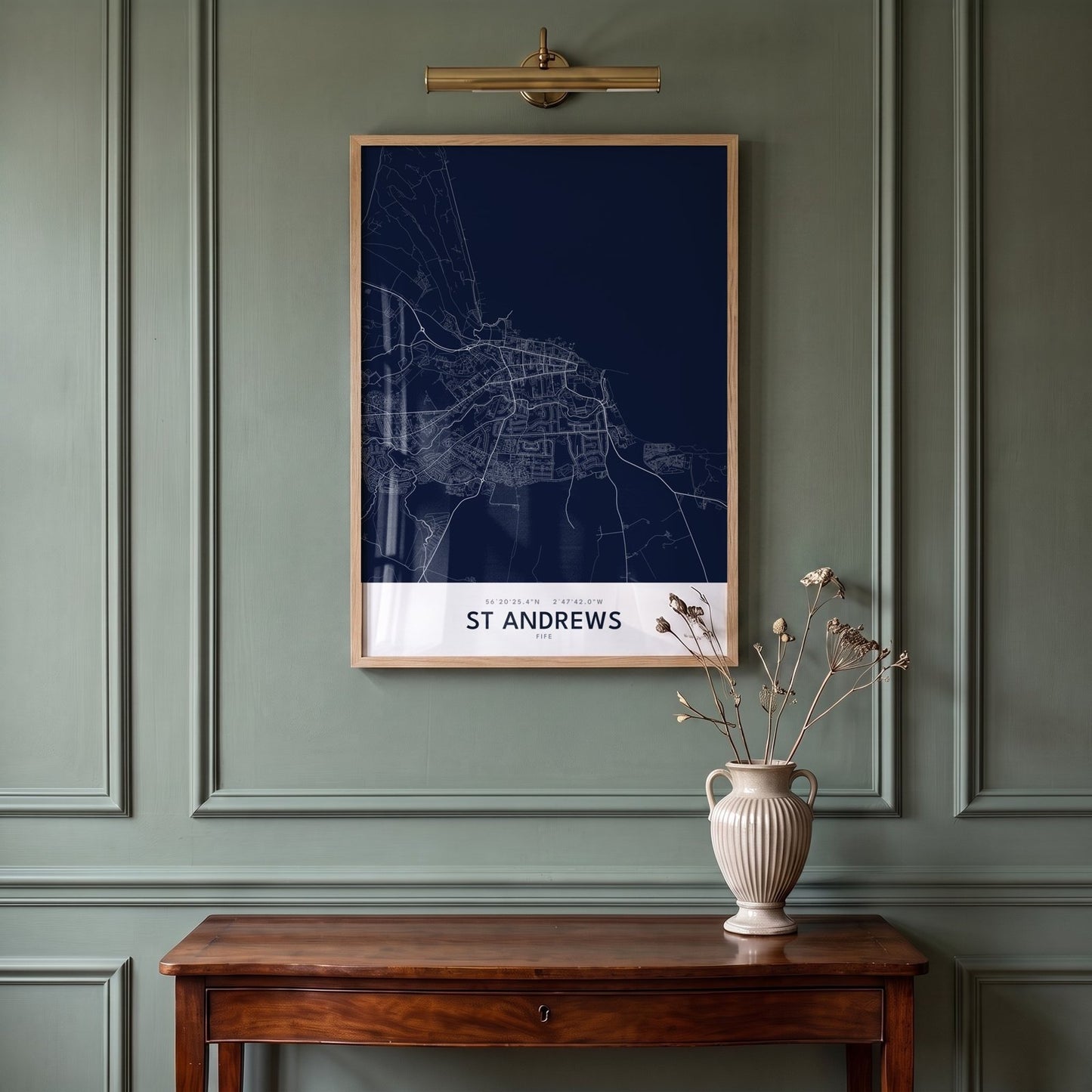 St Andrews — Framed Map Print (Navy)